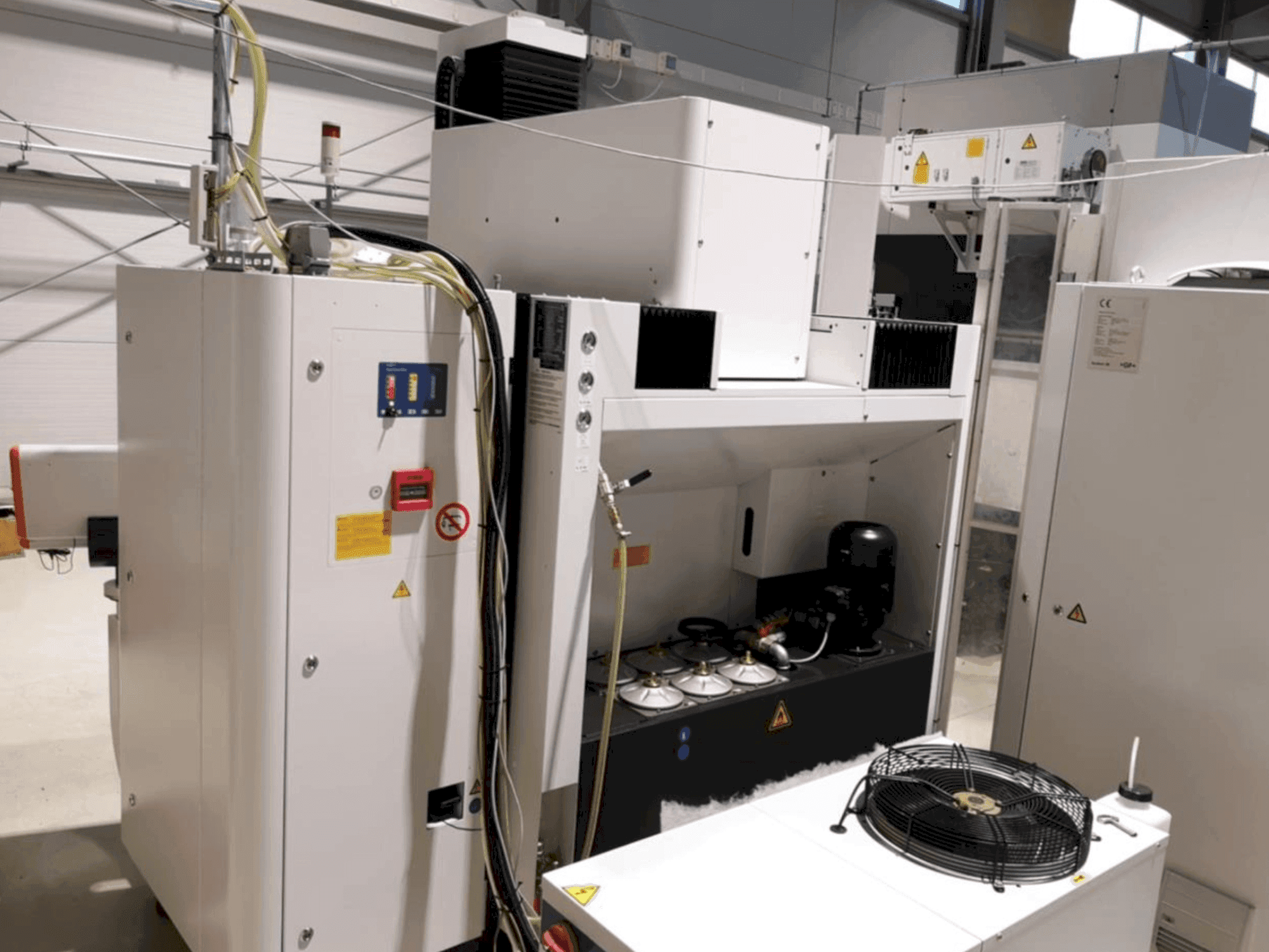 Front view of AgieCharmilles FORM P 600  machine