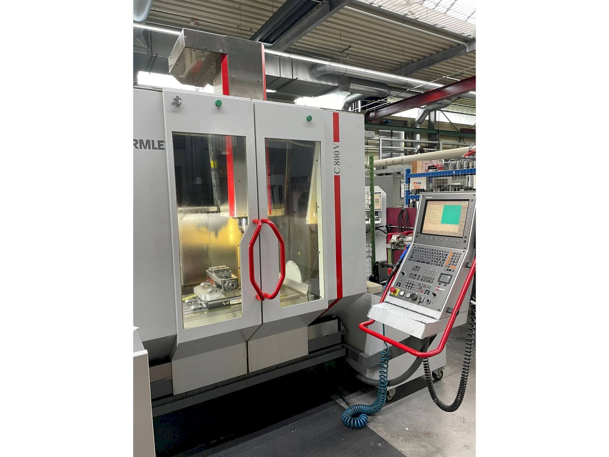 Front view of HERMLE C 800 V  machine
