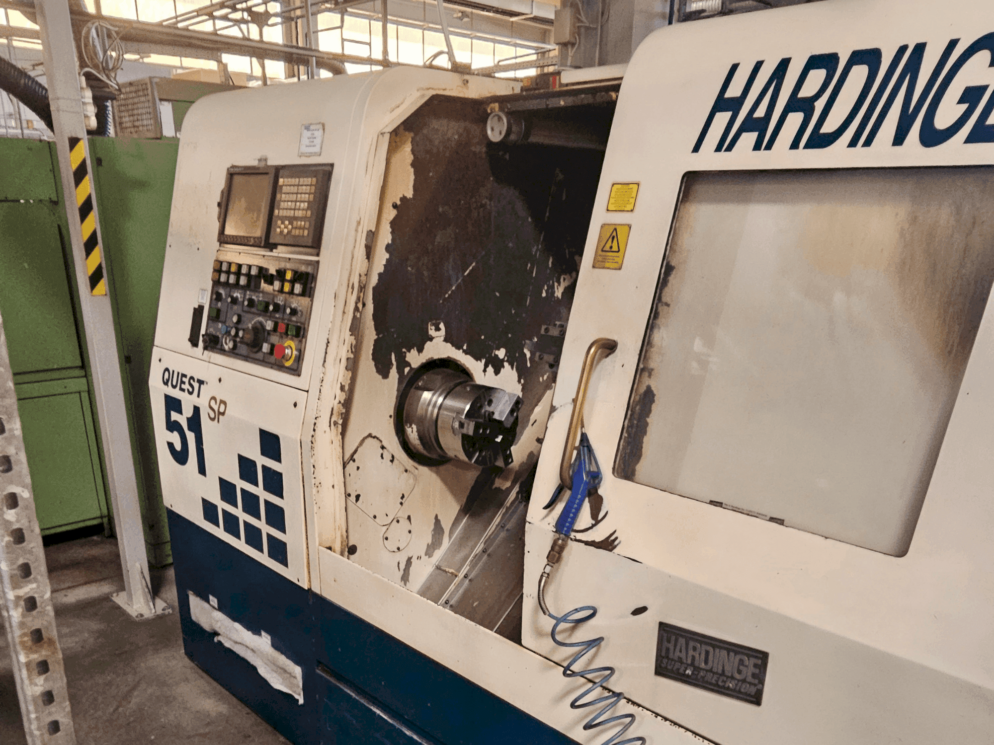 Front view of HARDINGE Quest 51 SP  machine