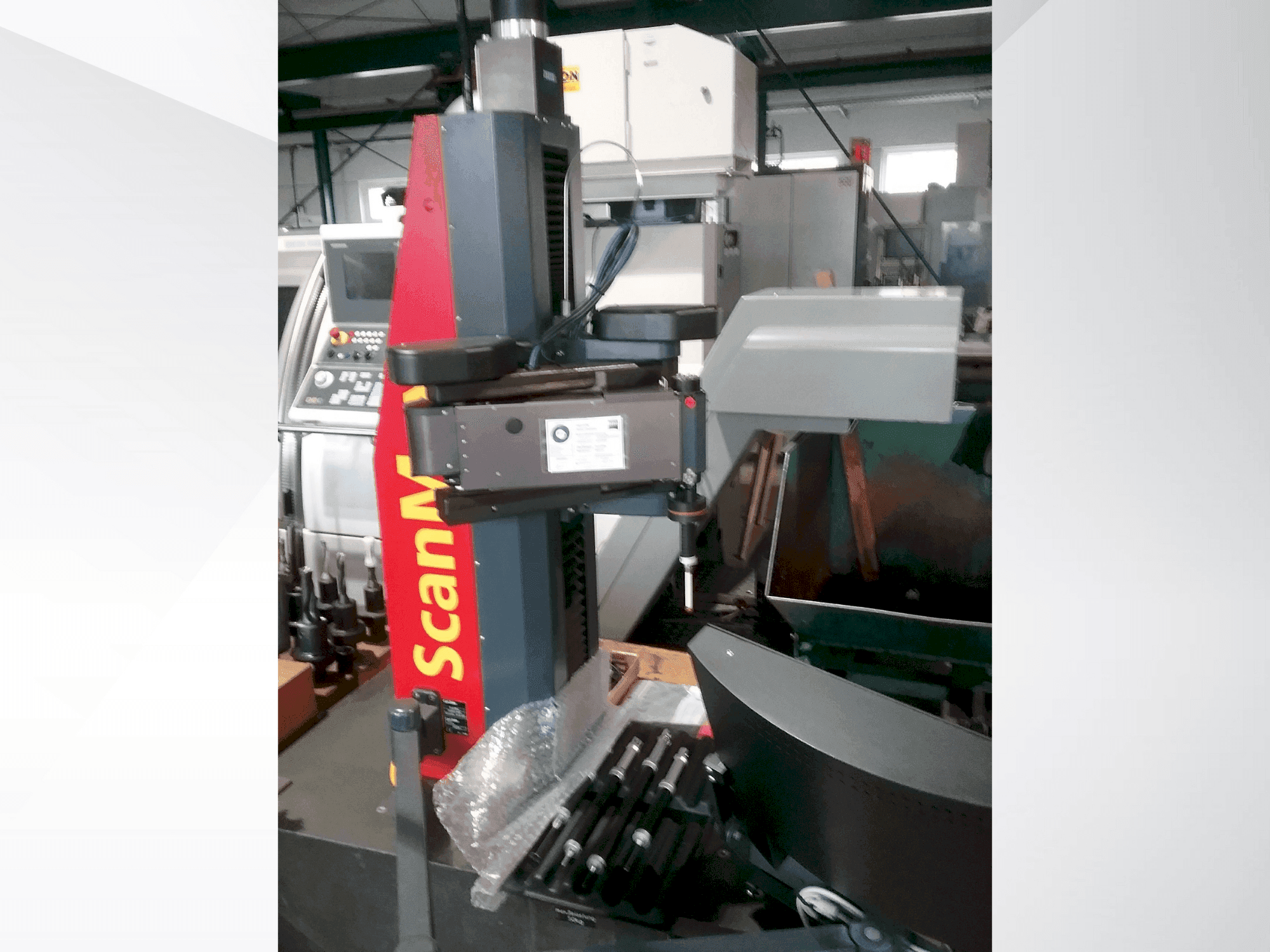 Front view of ZEISS ScanMax  machine