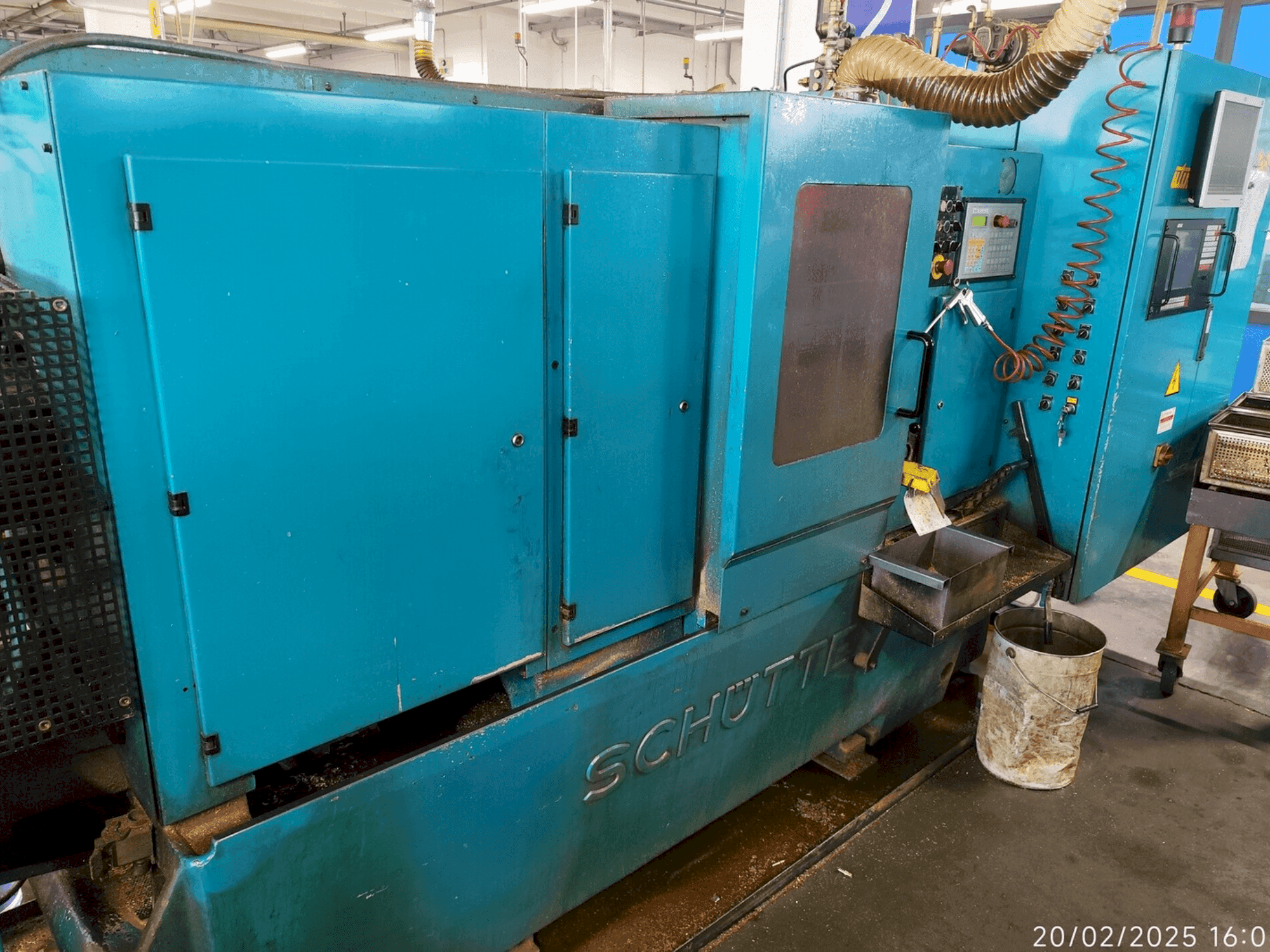 Front view of Schütte  SE16  machine