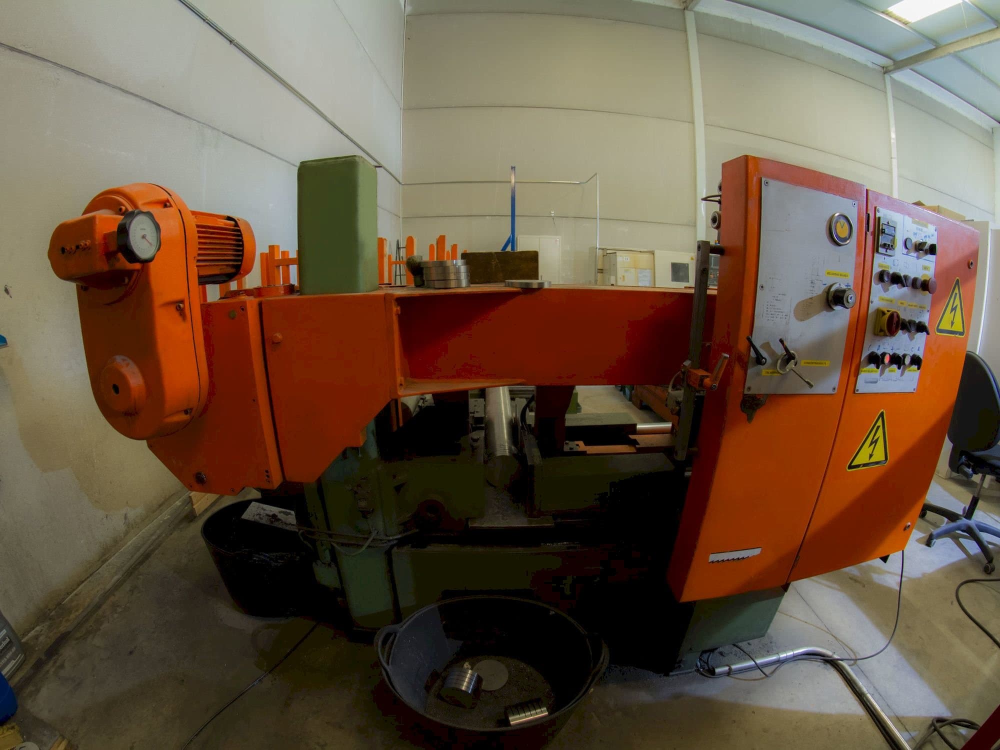 Front view of KASTO HBA 340 AU  machine