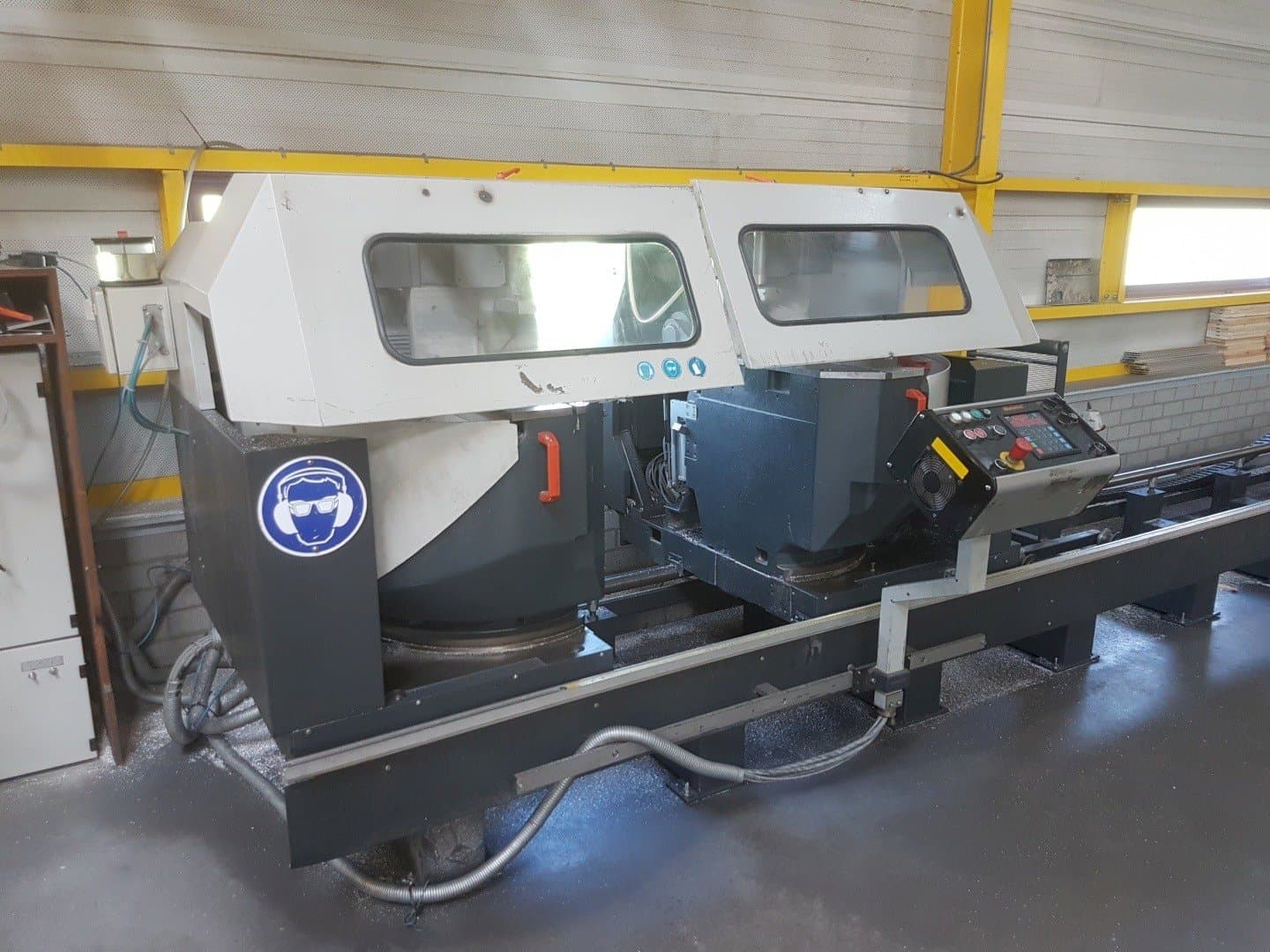 Front view of Elumatec DG 244  machine