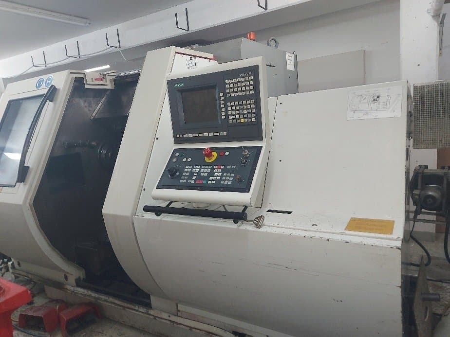 Front view of Gildemeister MF Twin 65  machine