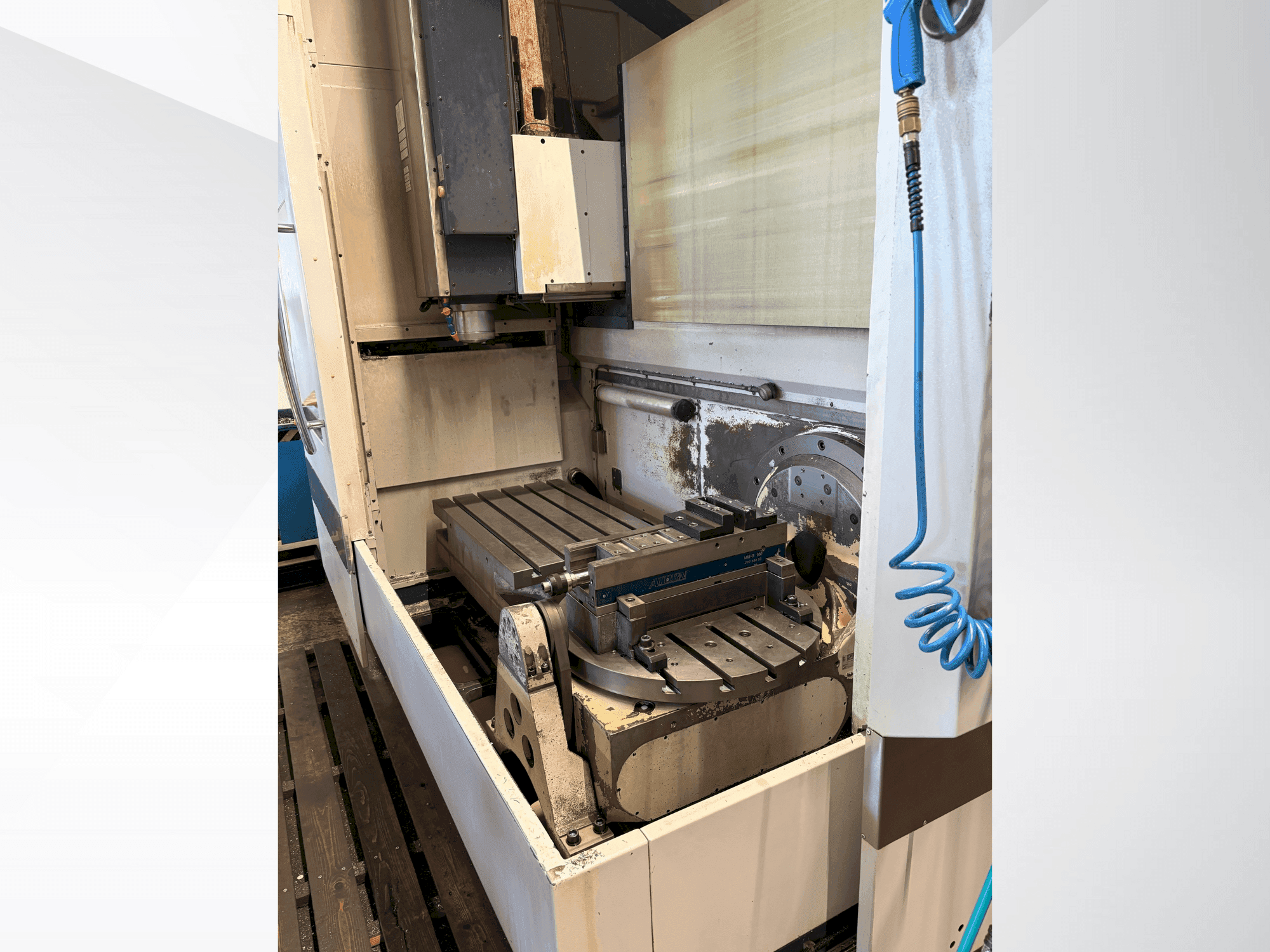 Front view of SPINNER U-1520  machine