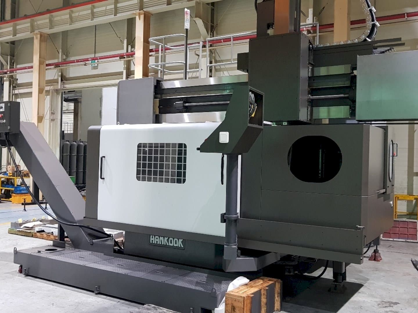 Front view of HANKOOK VTB-160  machine