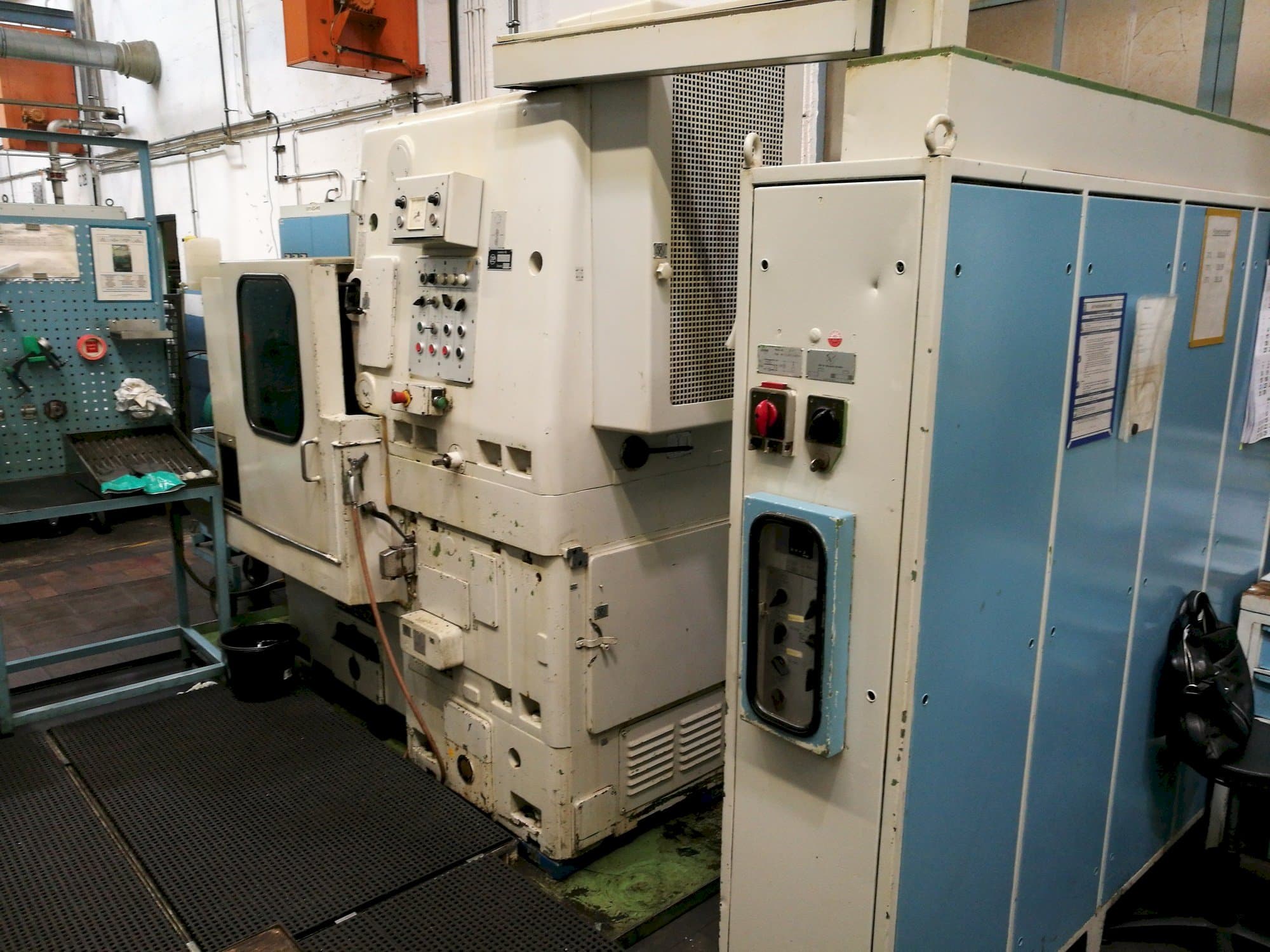 Front view of LORENZ LS400  machine