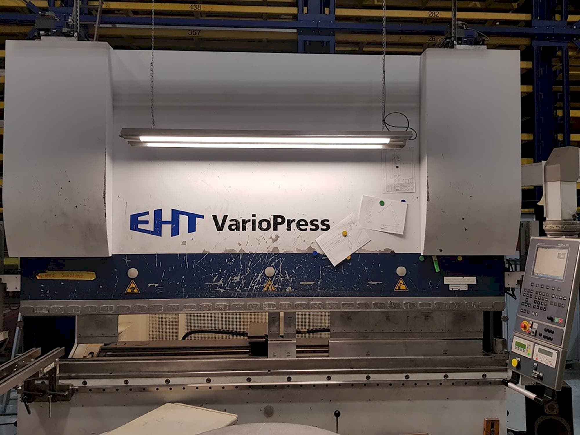 Front view of EHT VarioPress 170-30  machine