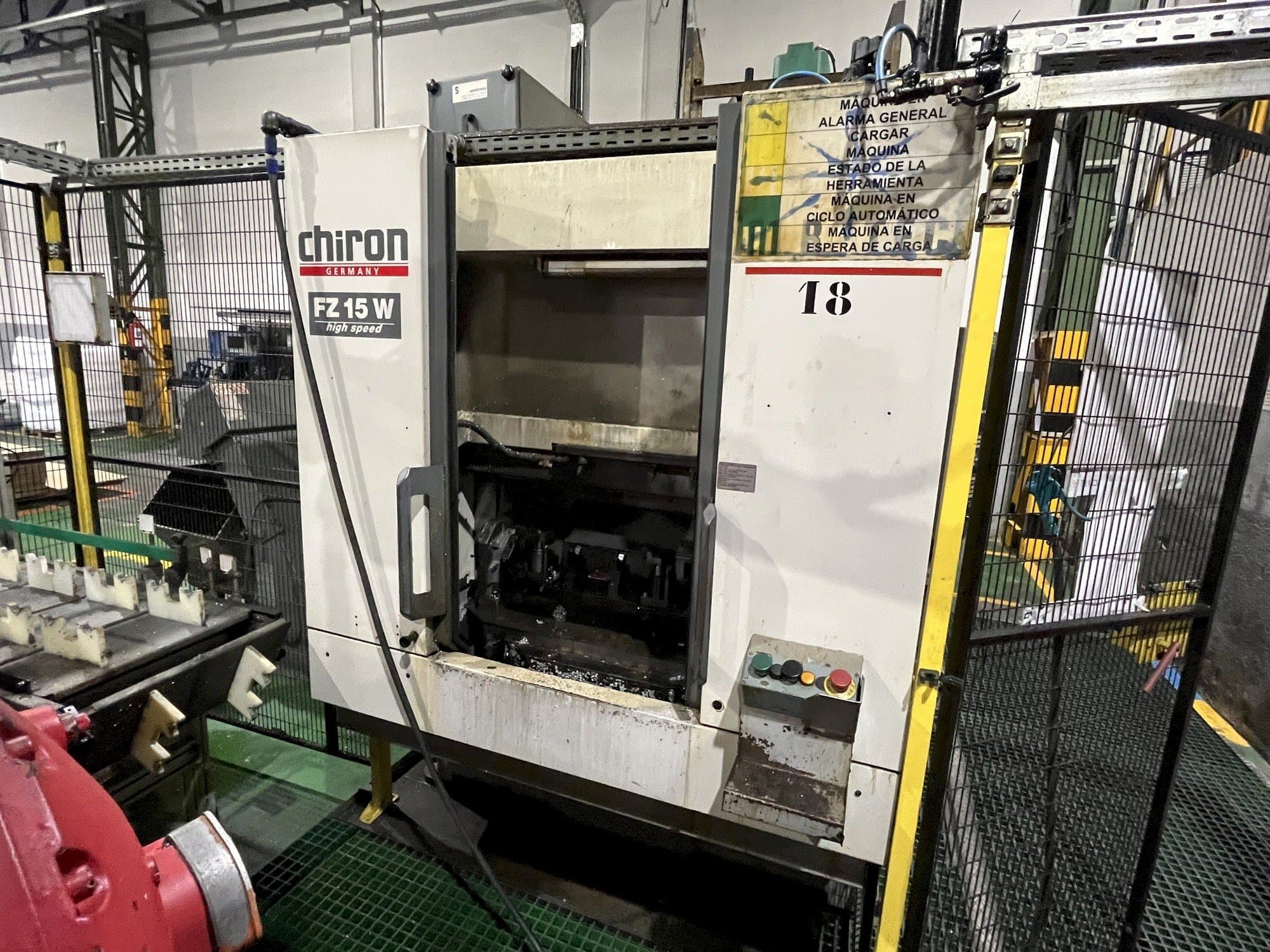 Front view of CHIRON FZ15W  machine