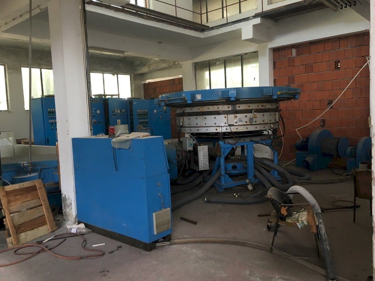 Front view of BANDERA Blow Film Extruder  machine