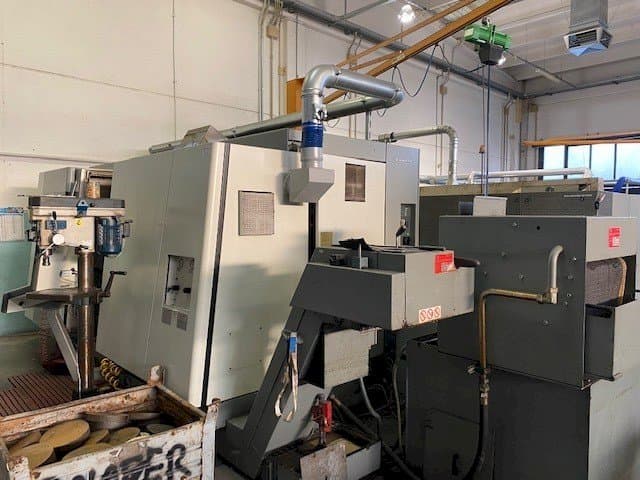 Front view of Gildemeister GMX200  machine