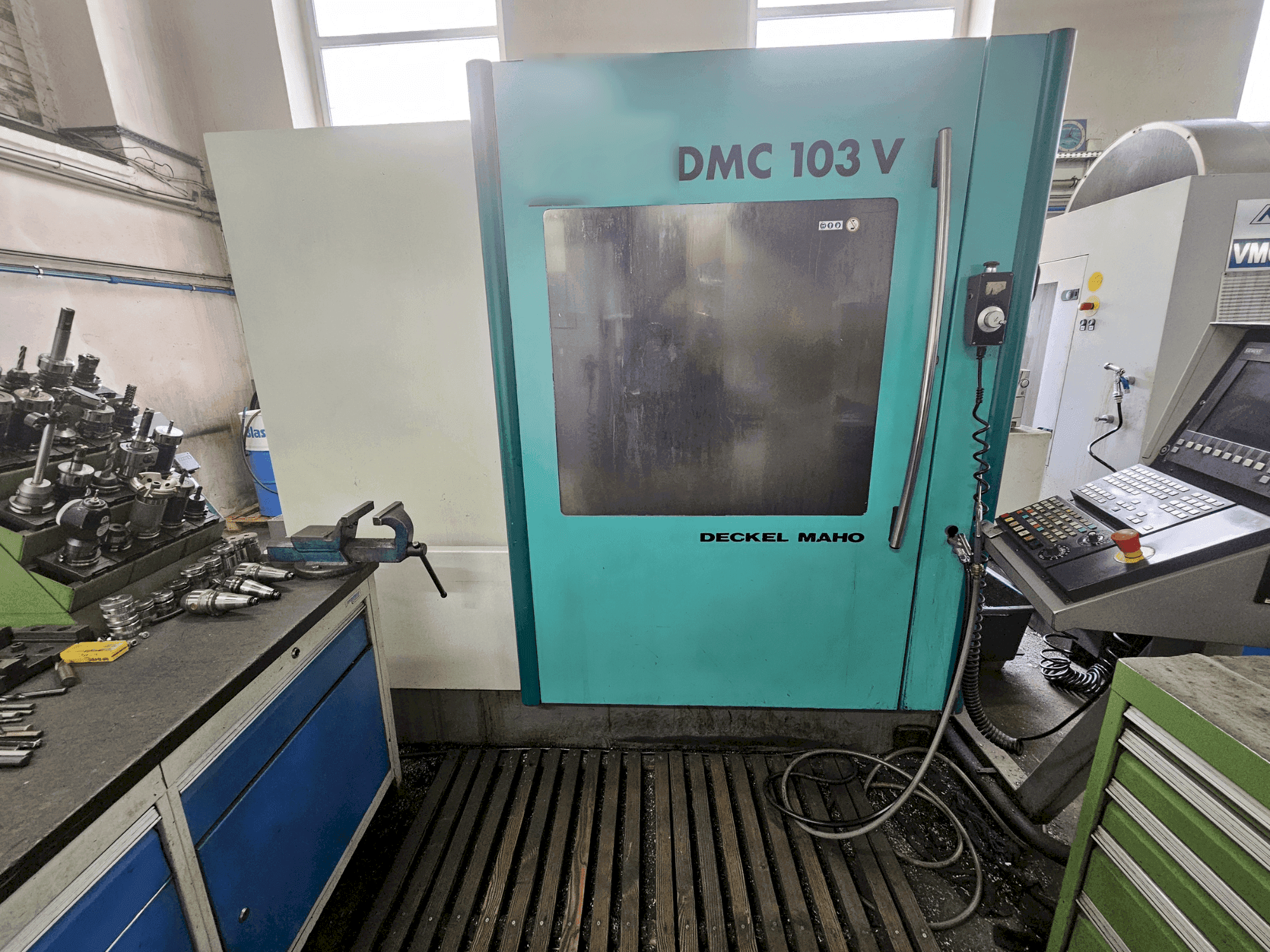 Front view of DECKEL MAHO DMC 103V  machine