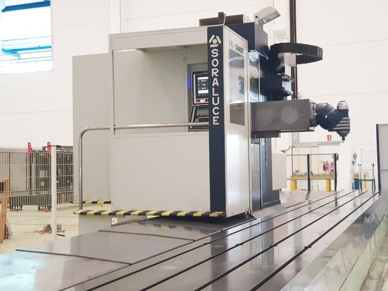 Front view of Soraluce FL-13000  machine