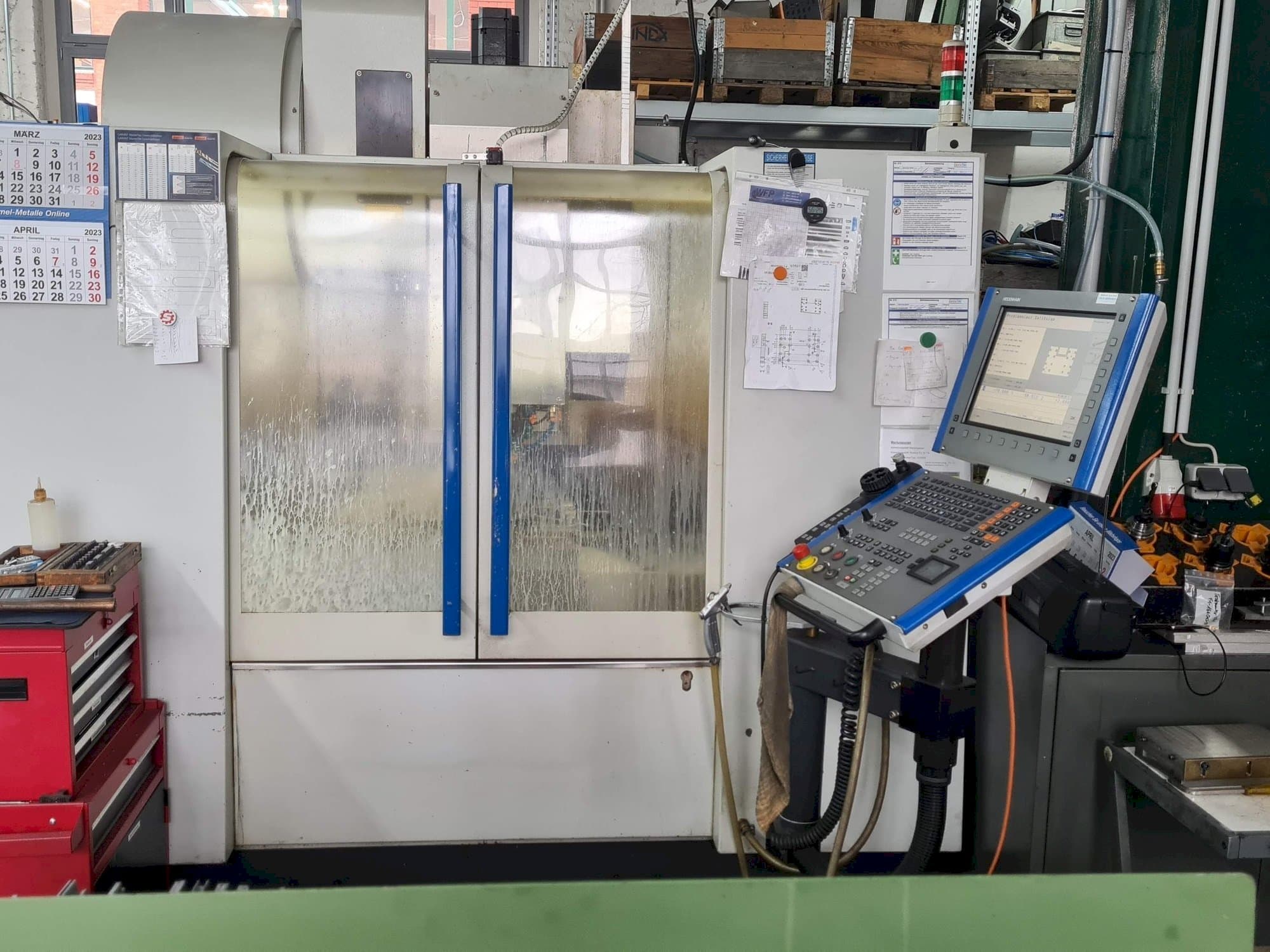 Front view of MIKRON VCE600 Pro  machine