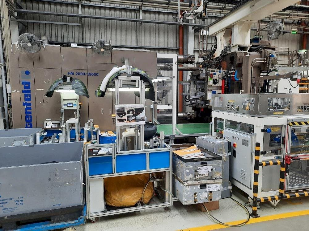 Front view of Battenfeld HM2000/19000  machine