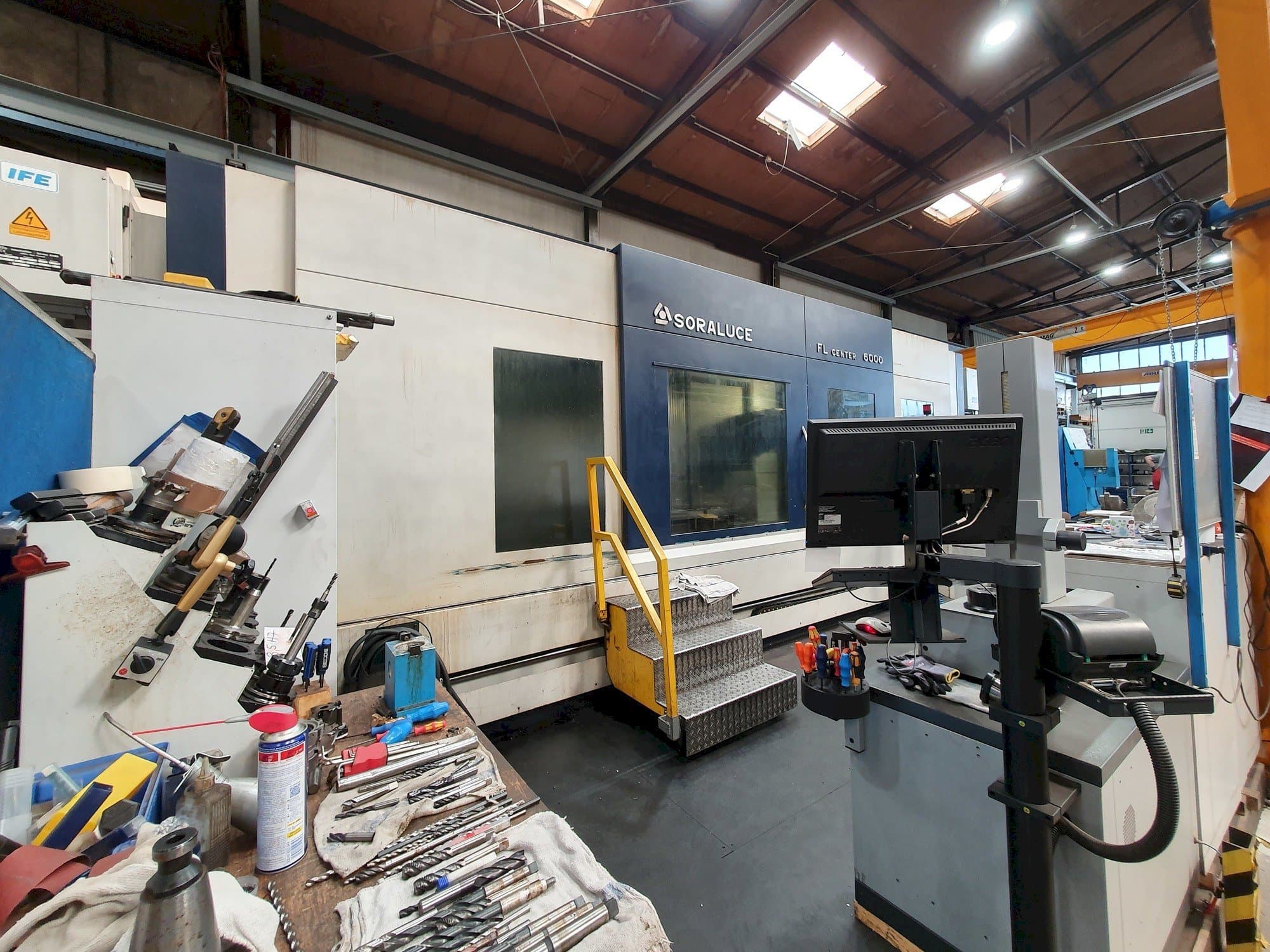 Front view of Soraluce FL 6000  machine