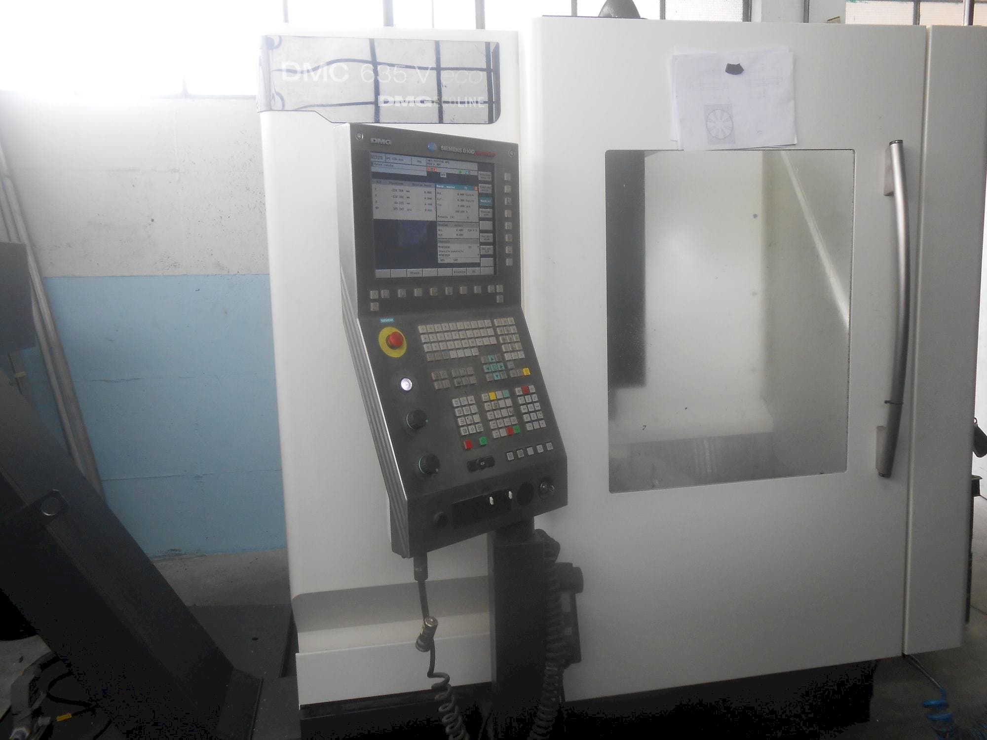 Front view of DECKEL MAHO DMC 635V  machine