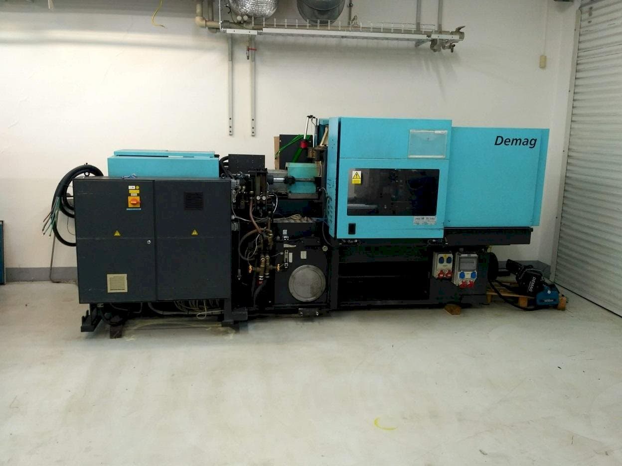 Front view of DEMAG Ergotech Concept 800/420-310  machine