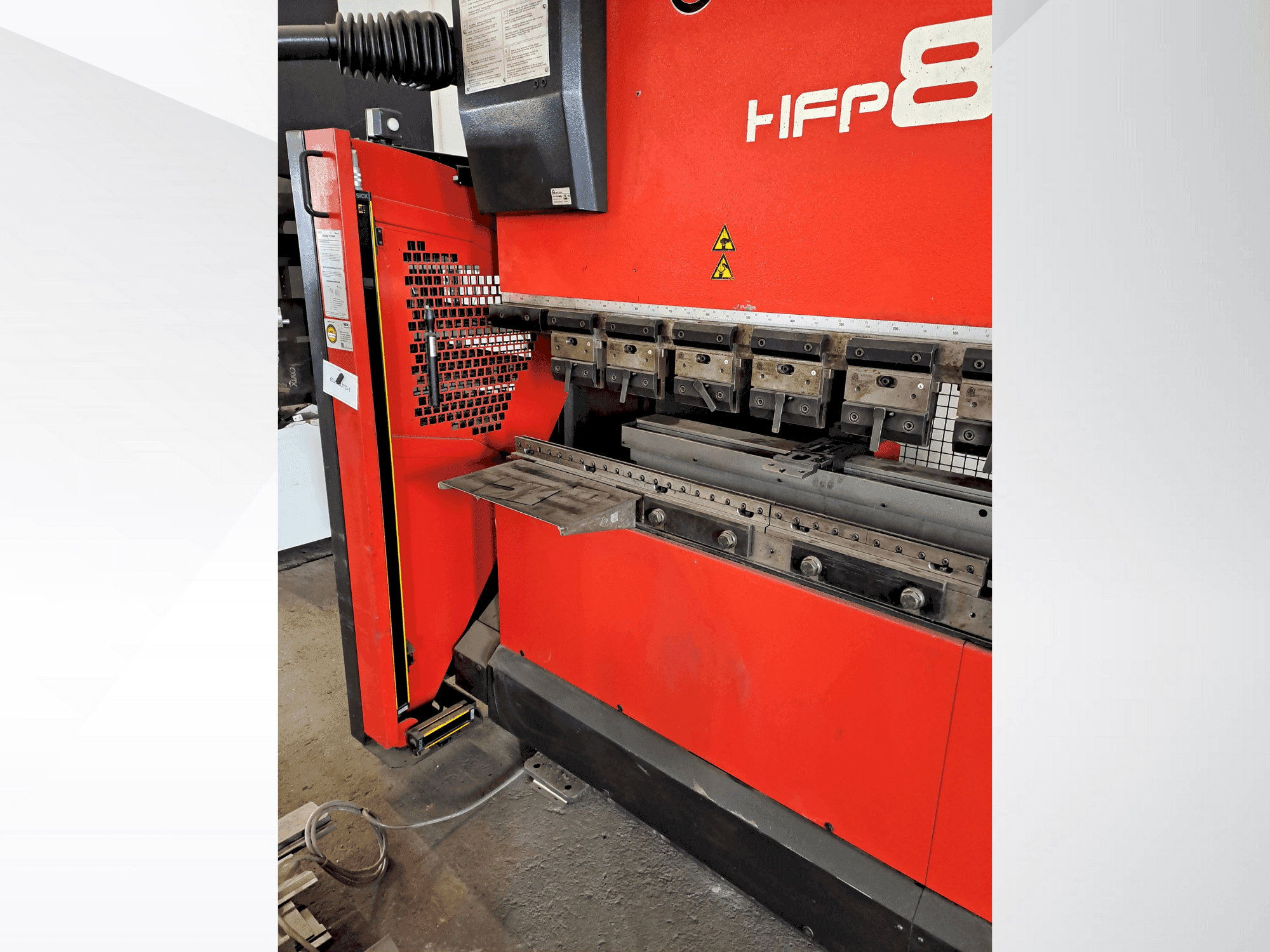 Front view of AMADA HFP 80-25  machine