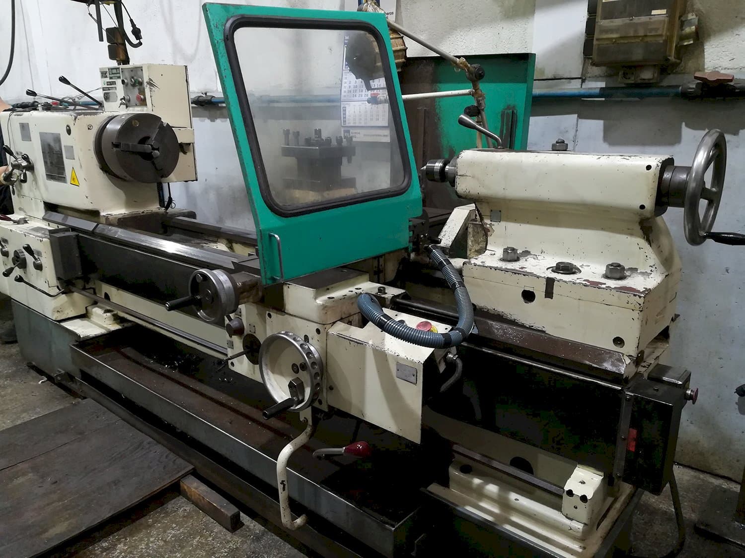 Front view of TOS SN 71 C  machine