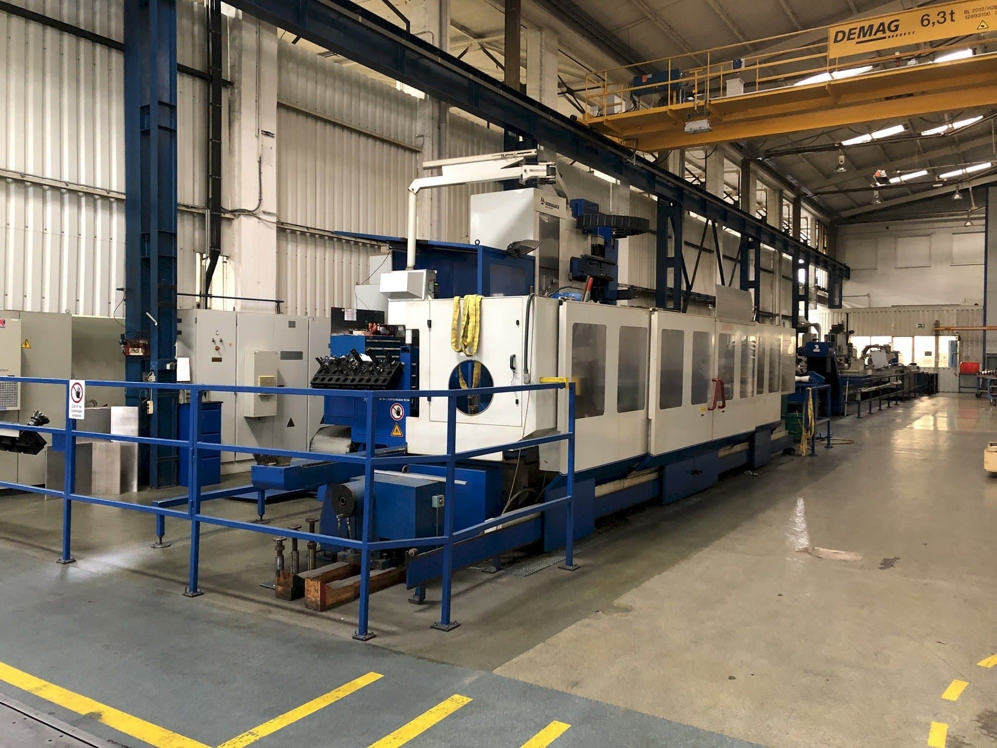 Front view of Soraluce SP-8000  machine