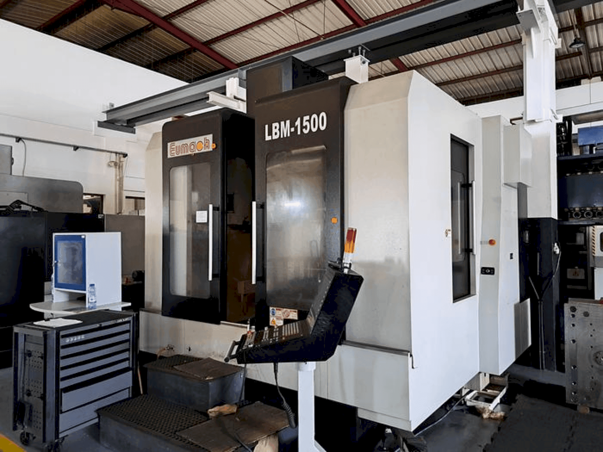 Front view of Eumach LBM-1500  machine