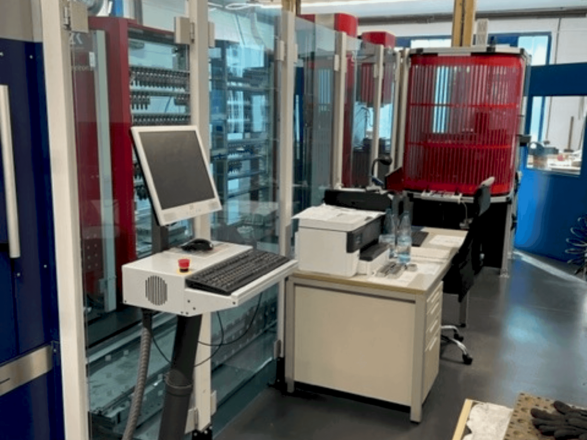 Front view of ZK GENIUS 700  machine