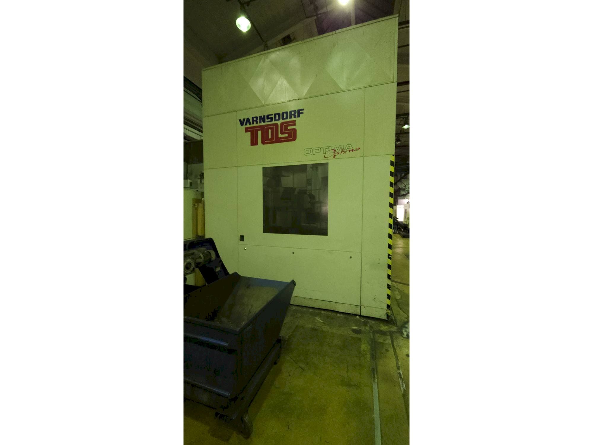 Front view of TOS Optima  machine