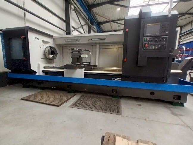 Front view of Ningbo Oturn CK61100E-3000  machine