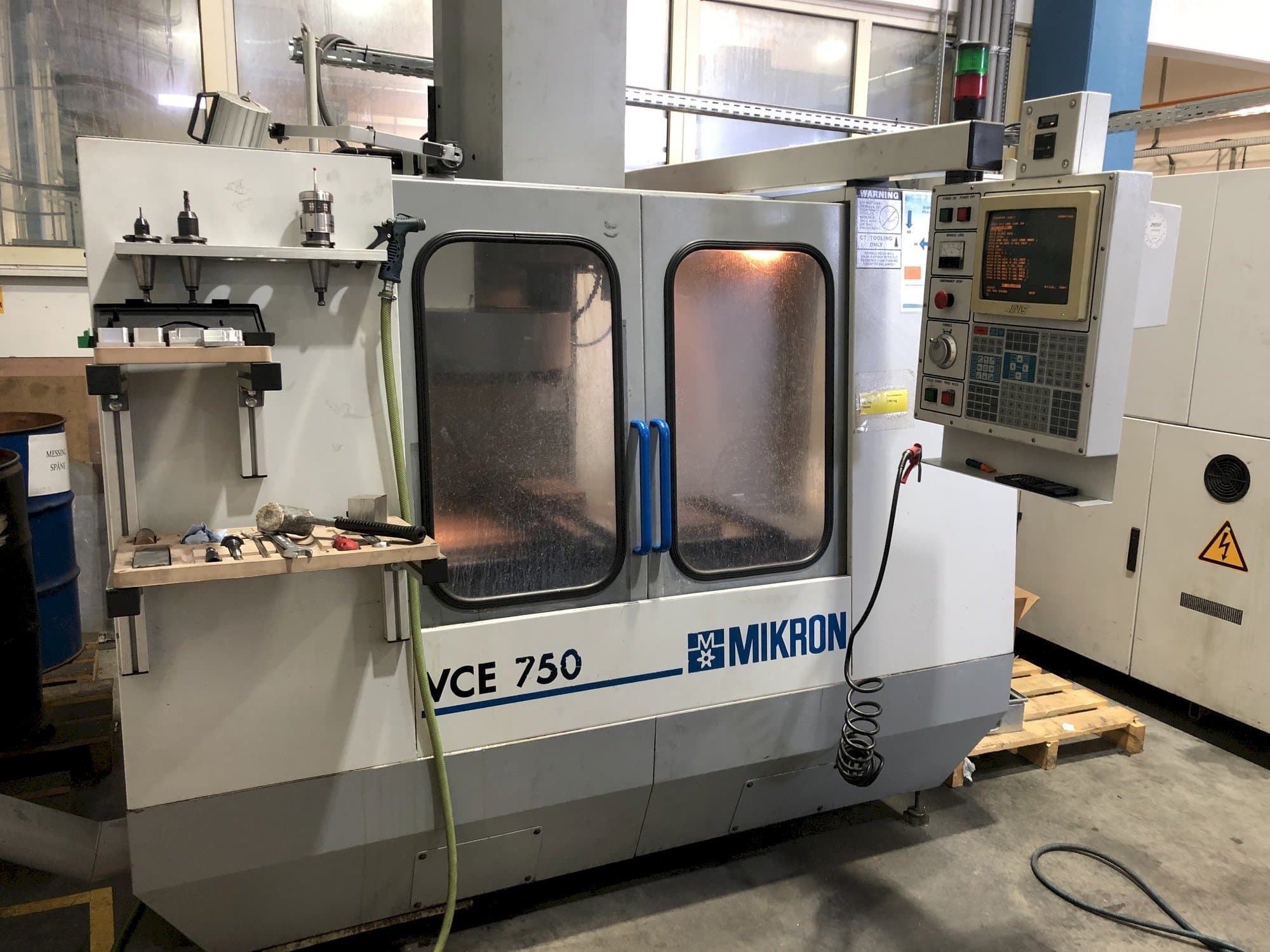 Front view of MIKRON VCE 750  machine