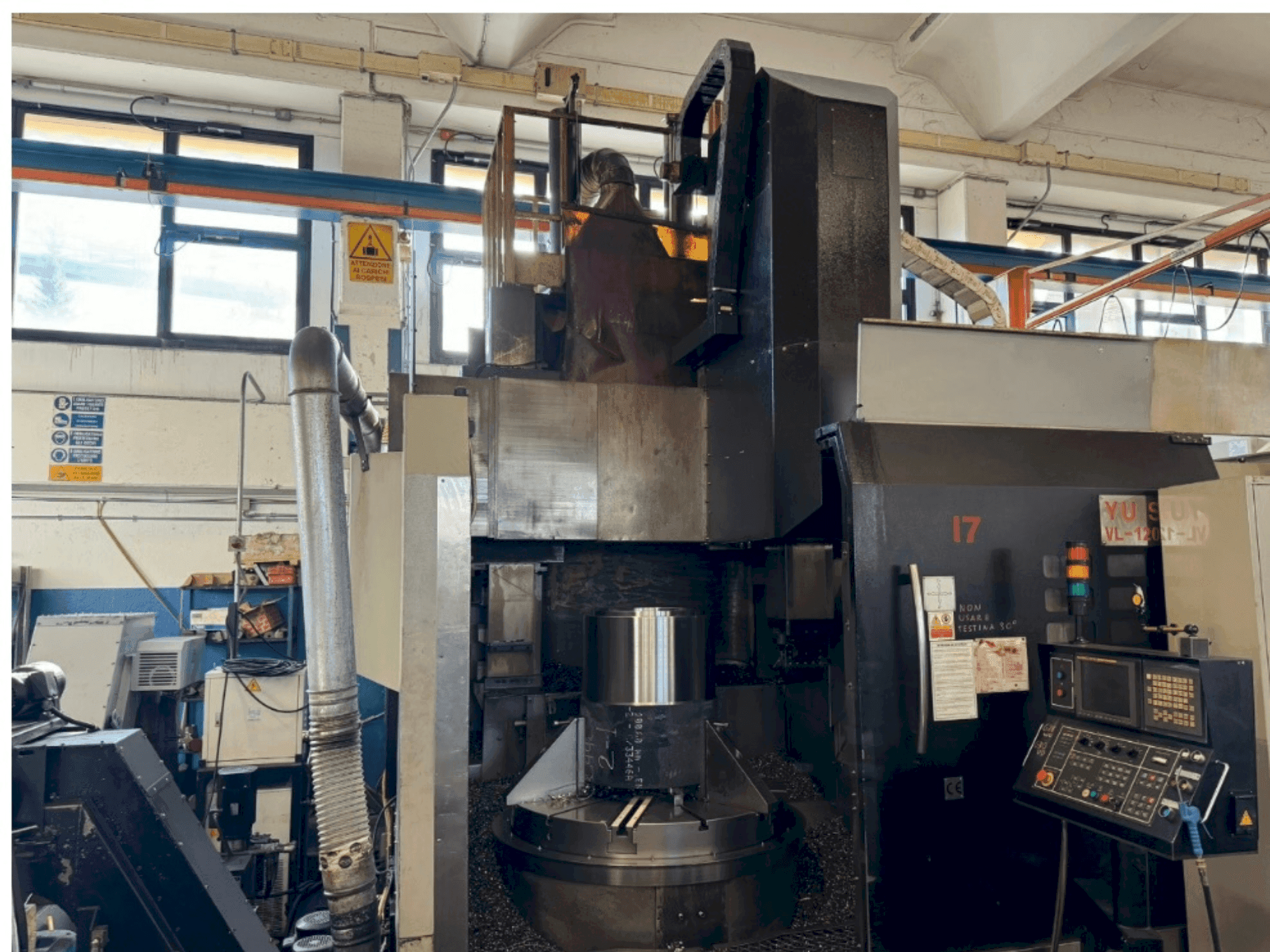 Front view of YU SHINE YS-VL-1200 ATC+C  machine