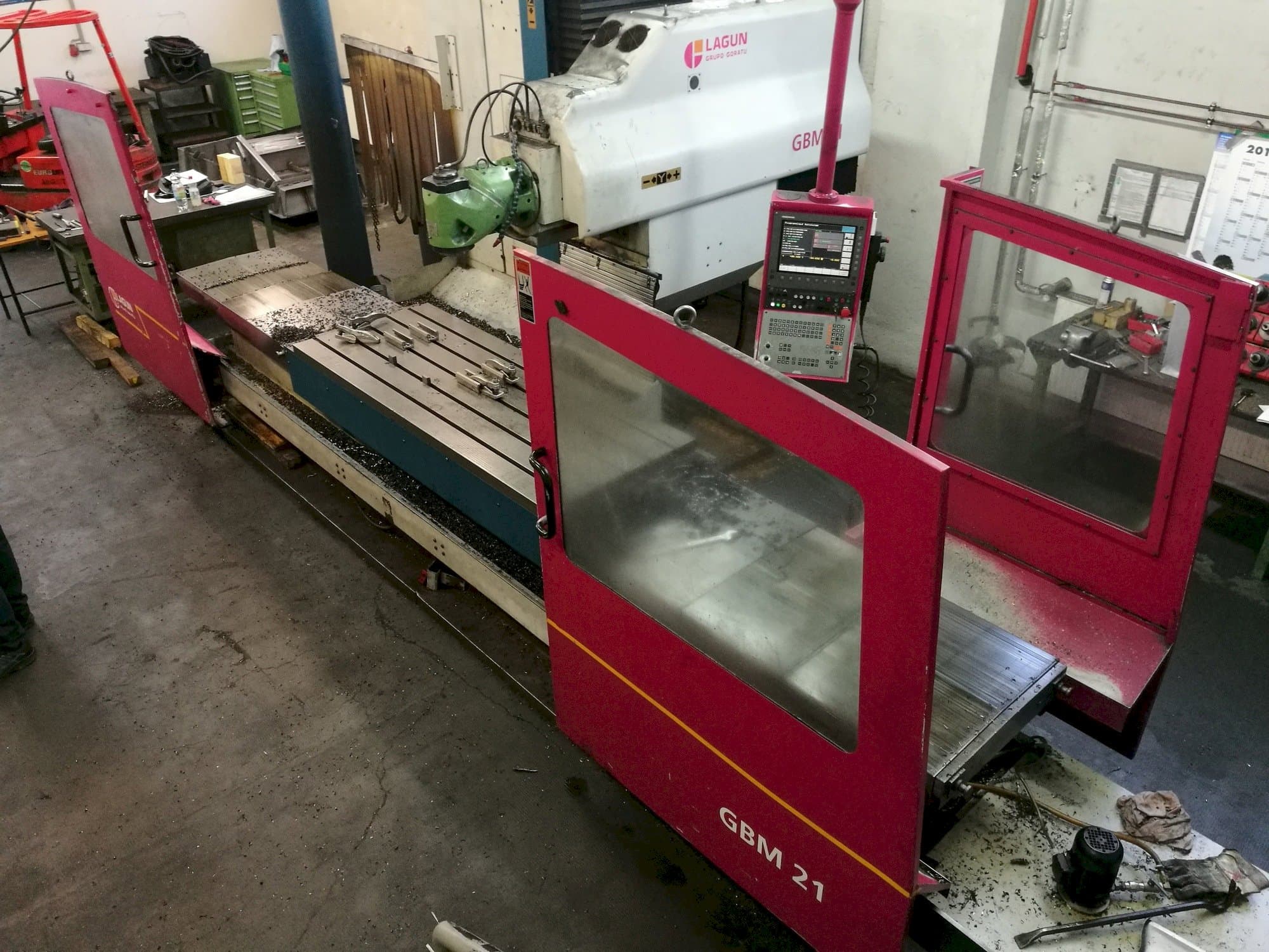 Front view of LAGUN GBM 21  machine