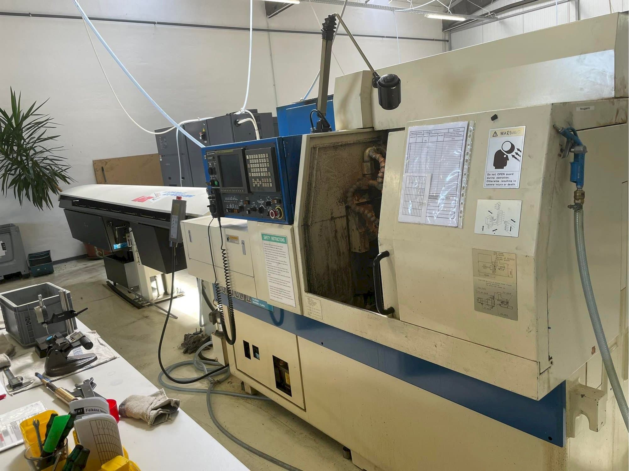 Right side view of TSUGAMI BS20-II  machine