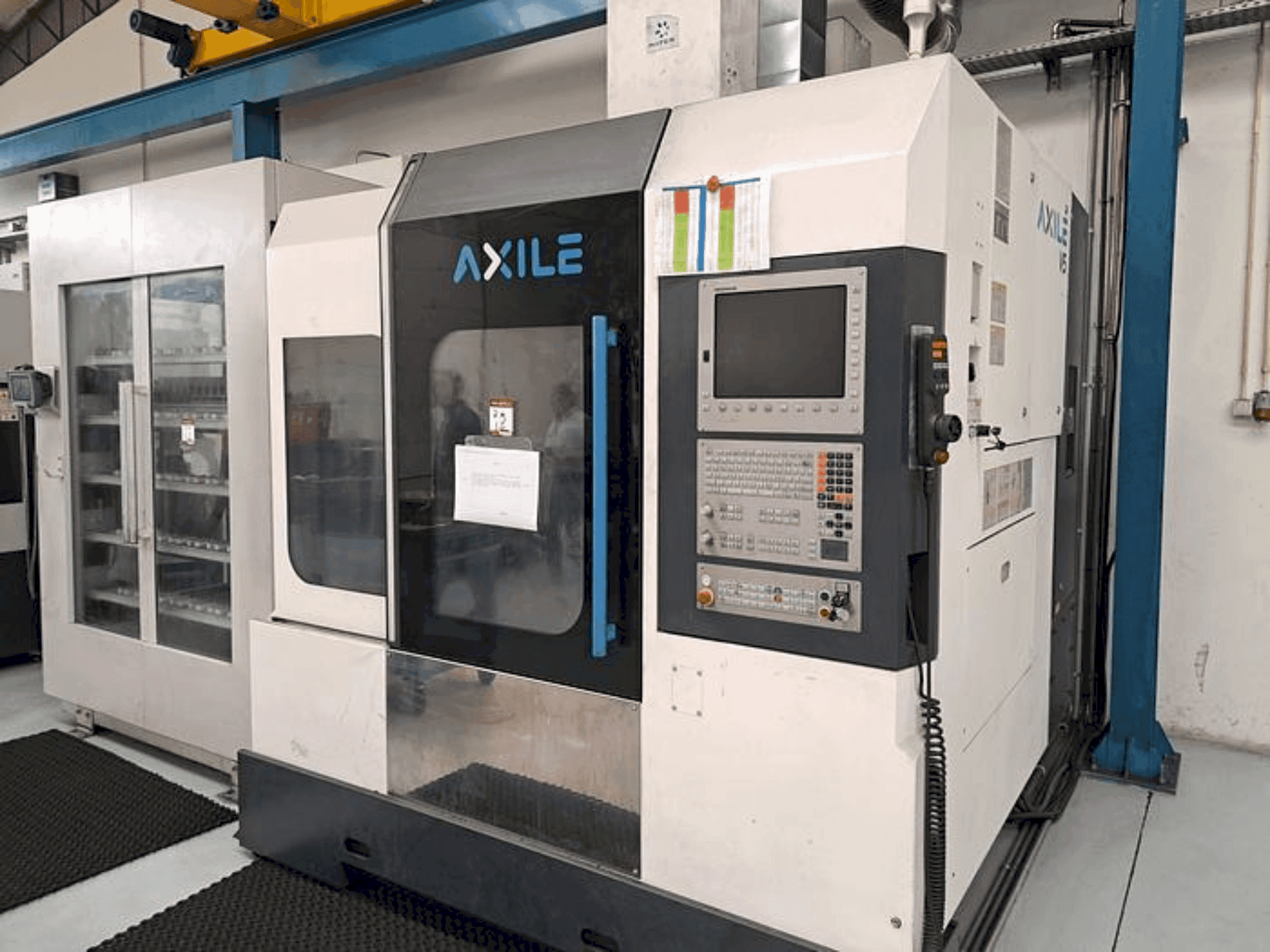 Front view of AXILE V5  machine