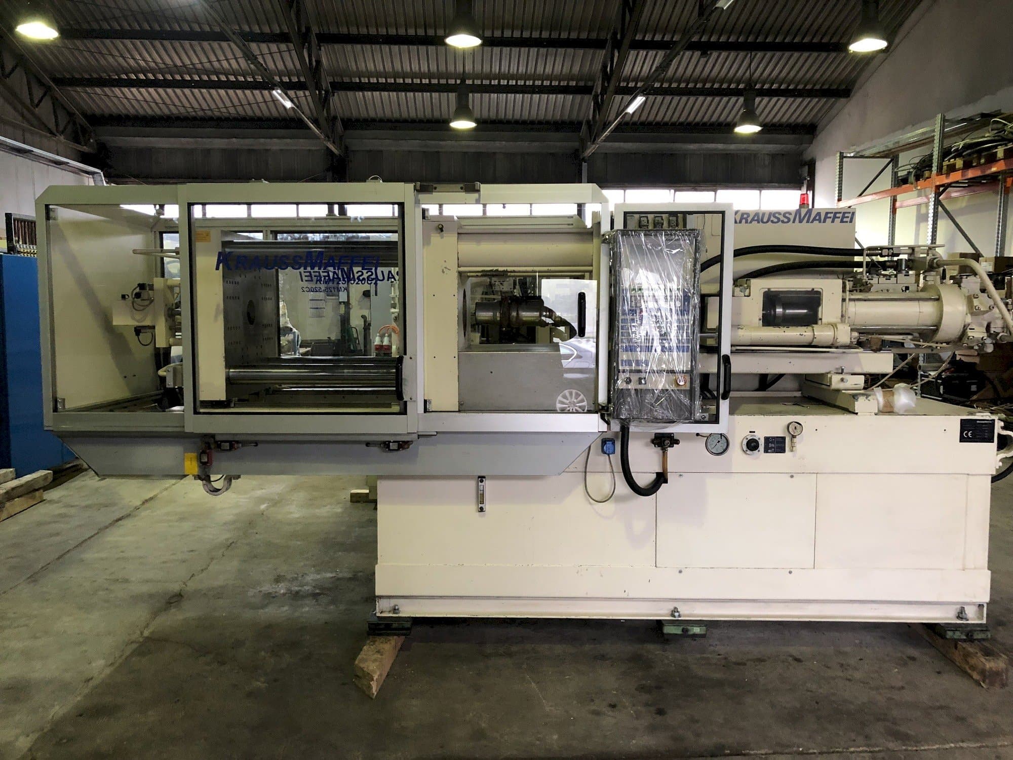 Front view of Krauss Maffei 125-520  machine