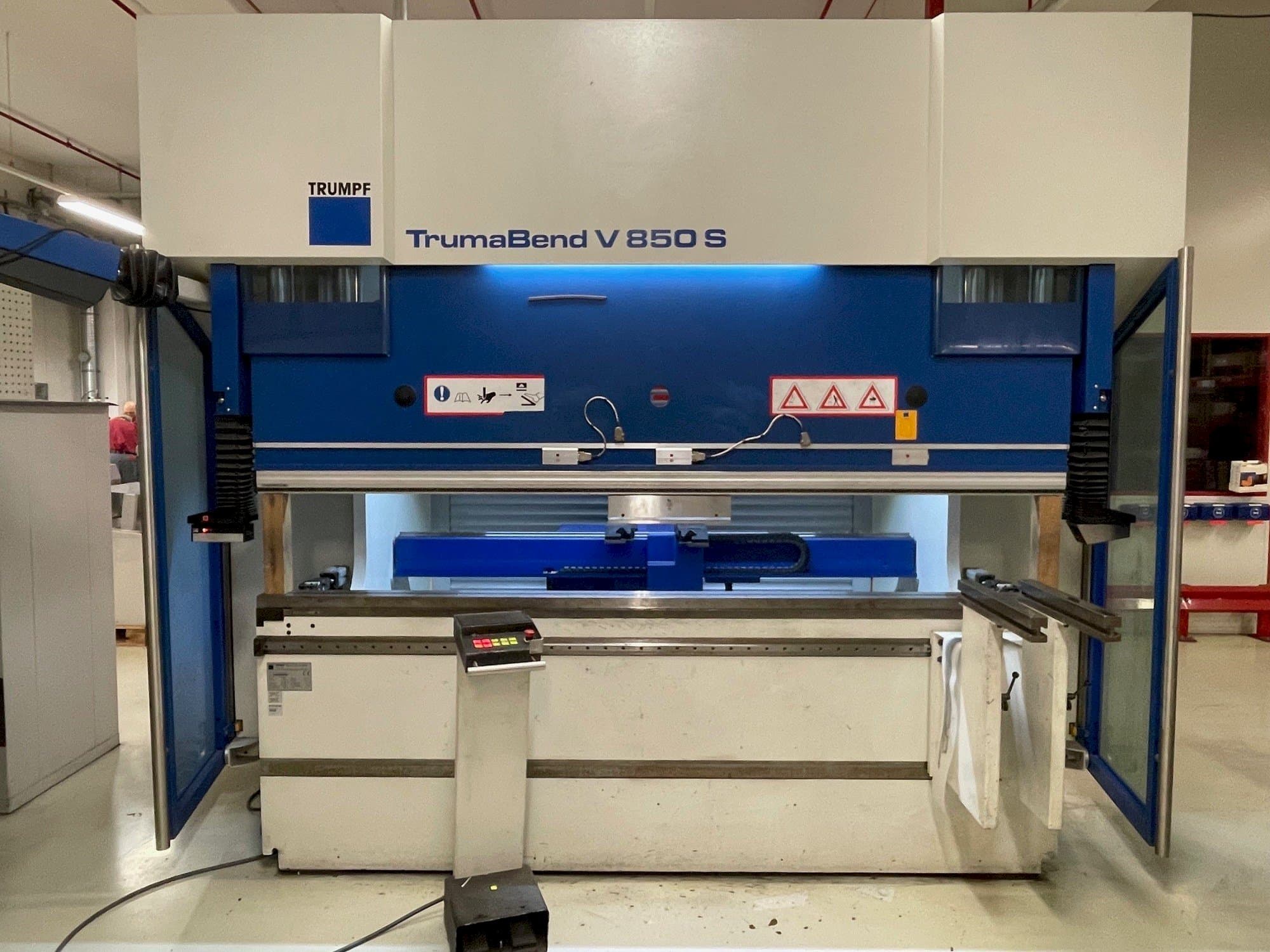 Front view of TRUMPF TrumaBend V 850SX  machine