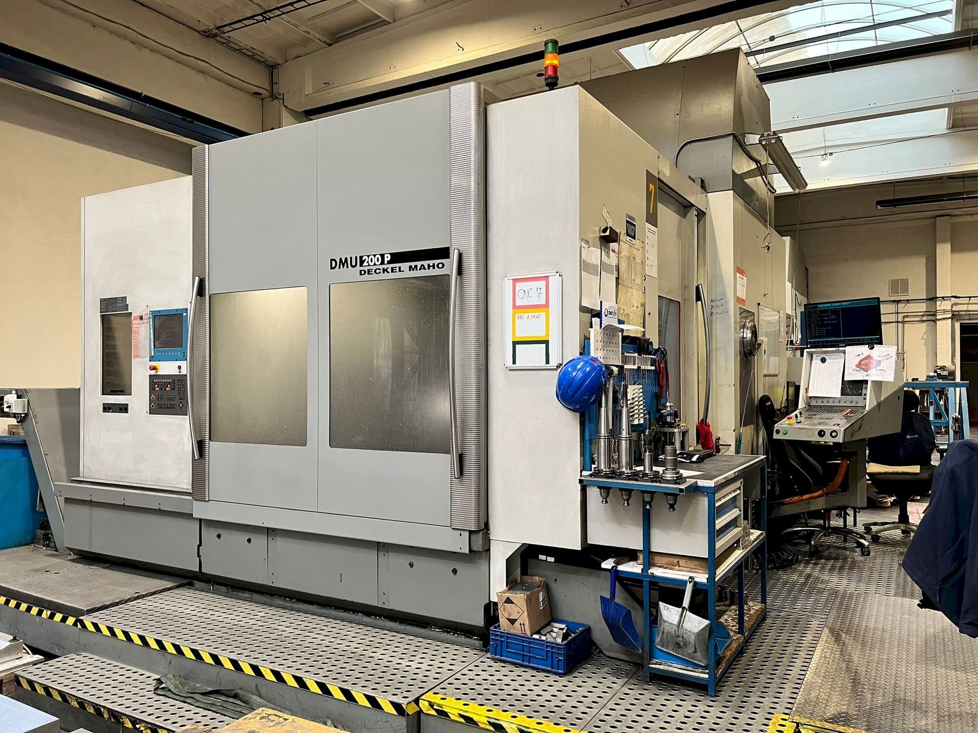 Front view of DECKEL MAHO DMU 200P  machine