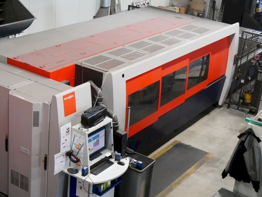 Left side view of Bystronic BySpeed Pro  machine