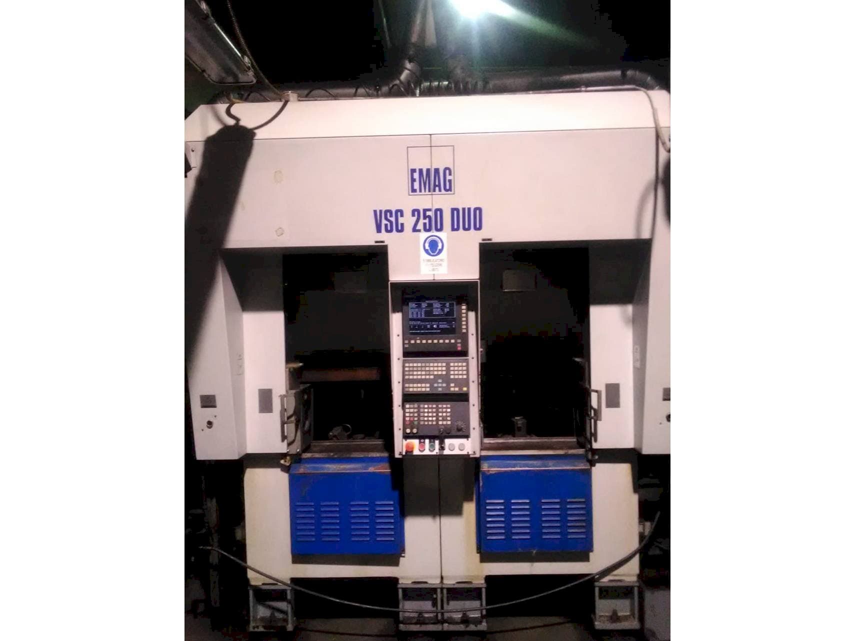 Front view of EMAG VSC 250 Duo  machine