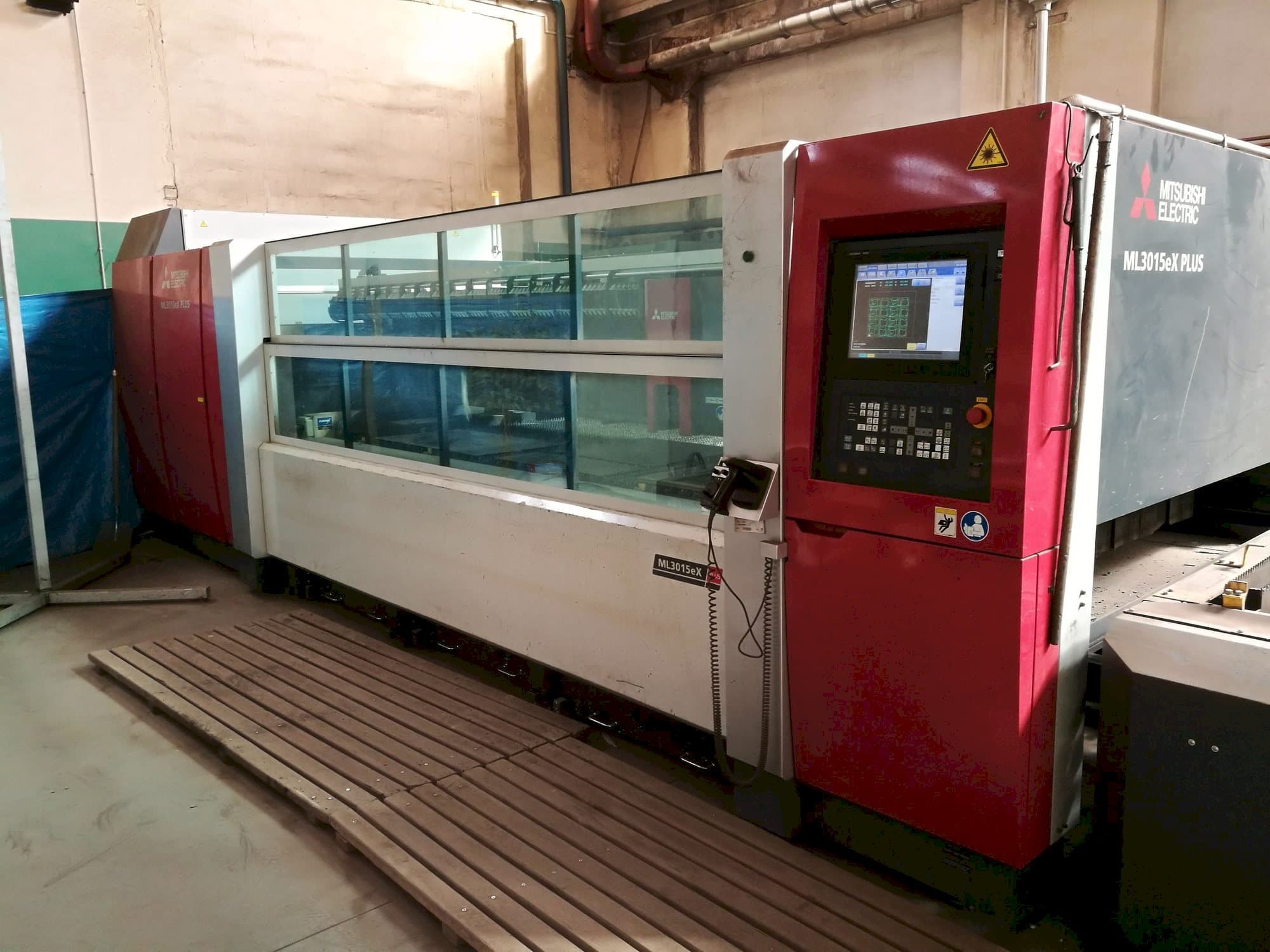 Front view of Mitsubishi ML3015eX(S2)-45CF-R  machine