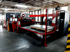 Front view of AMADA EMK 3610NT  machine