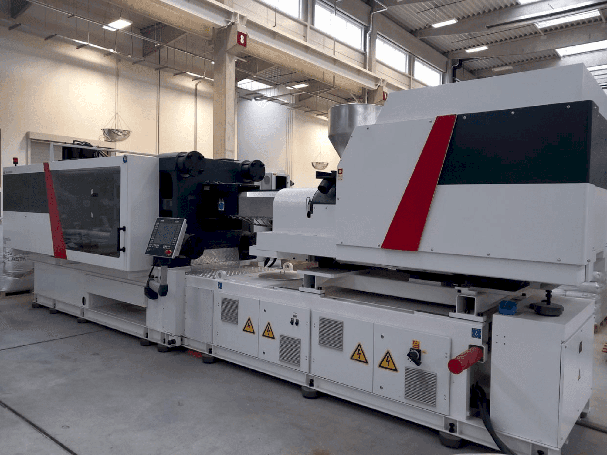 Front view of Milacron Elektron Evo 450  machine