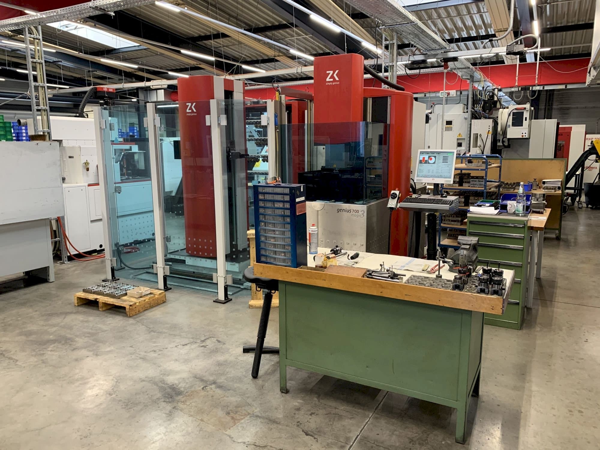 Front view of ZK genius 700  machine