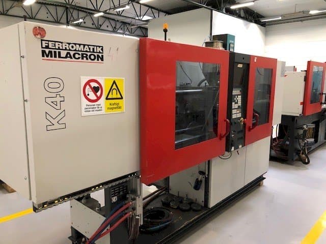 Left side view of FERROMATIK MILACRON K40 D-E  machine