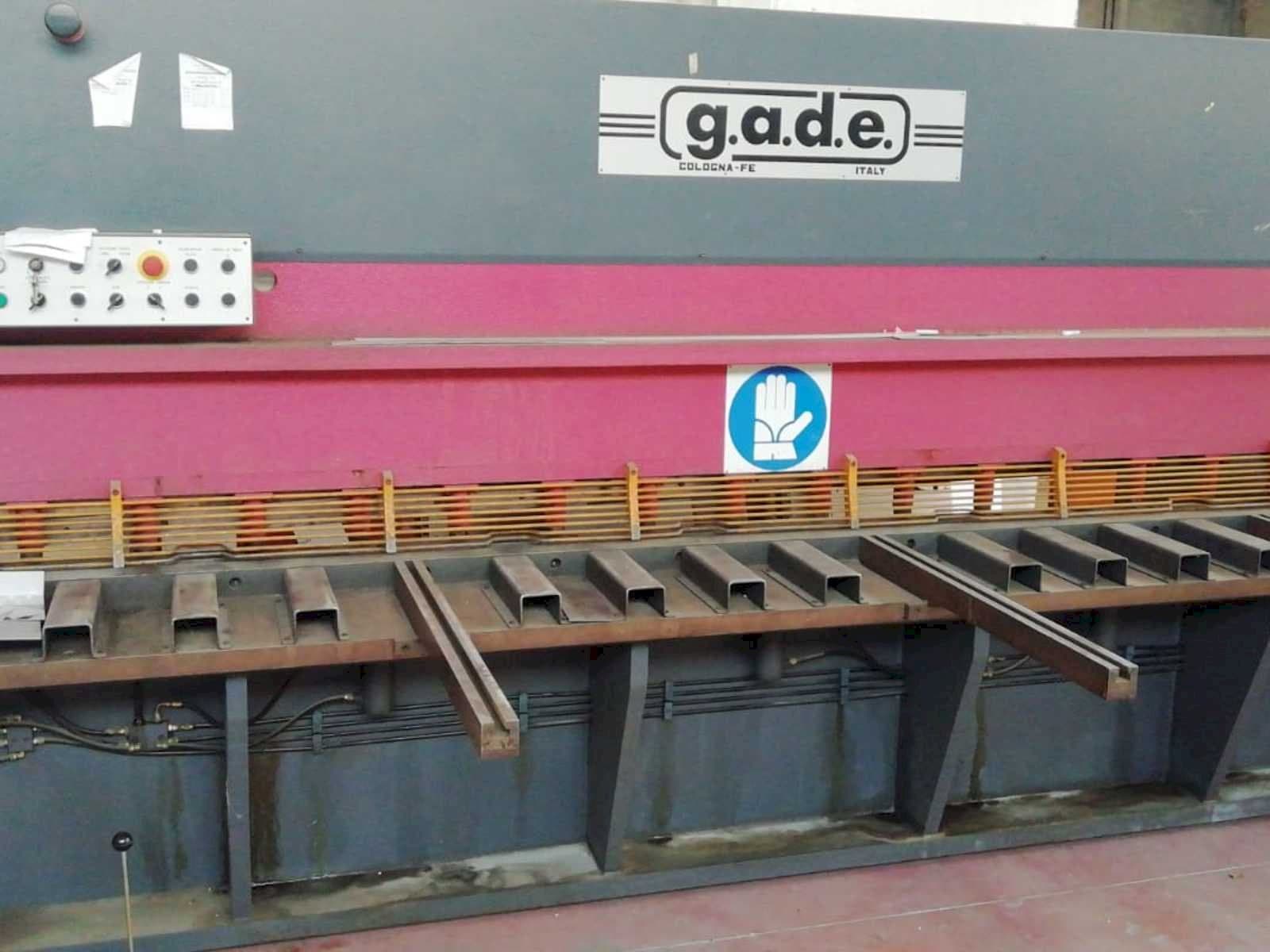 Front view of Gade CO - 40 / 4  machine