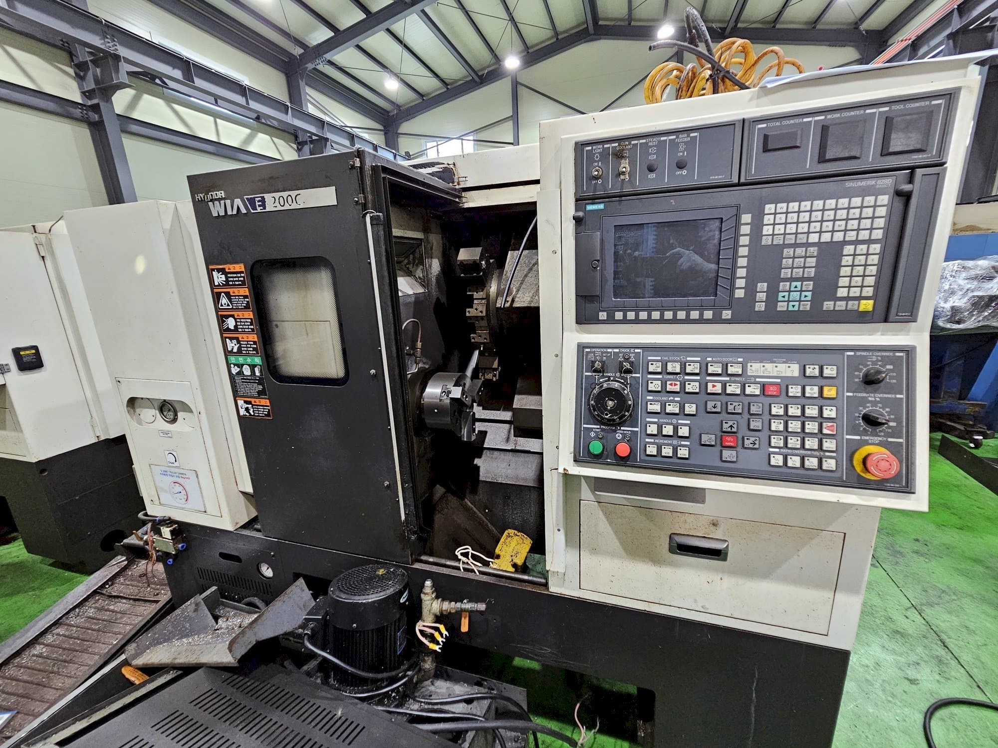 Front view of Hyundai Wia E200C  machine