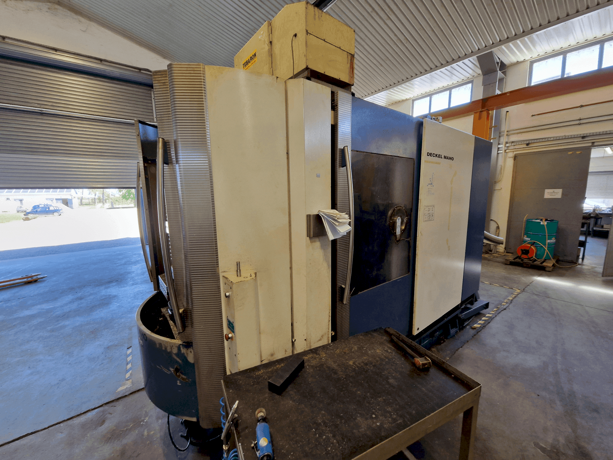 Front view of DECKEL MAHO DMC 60 H Hy Din  machine