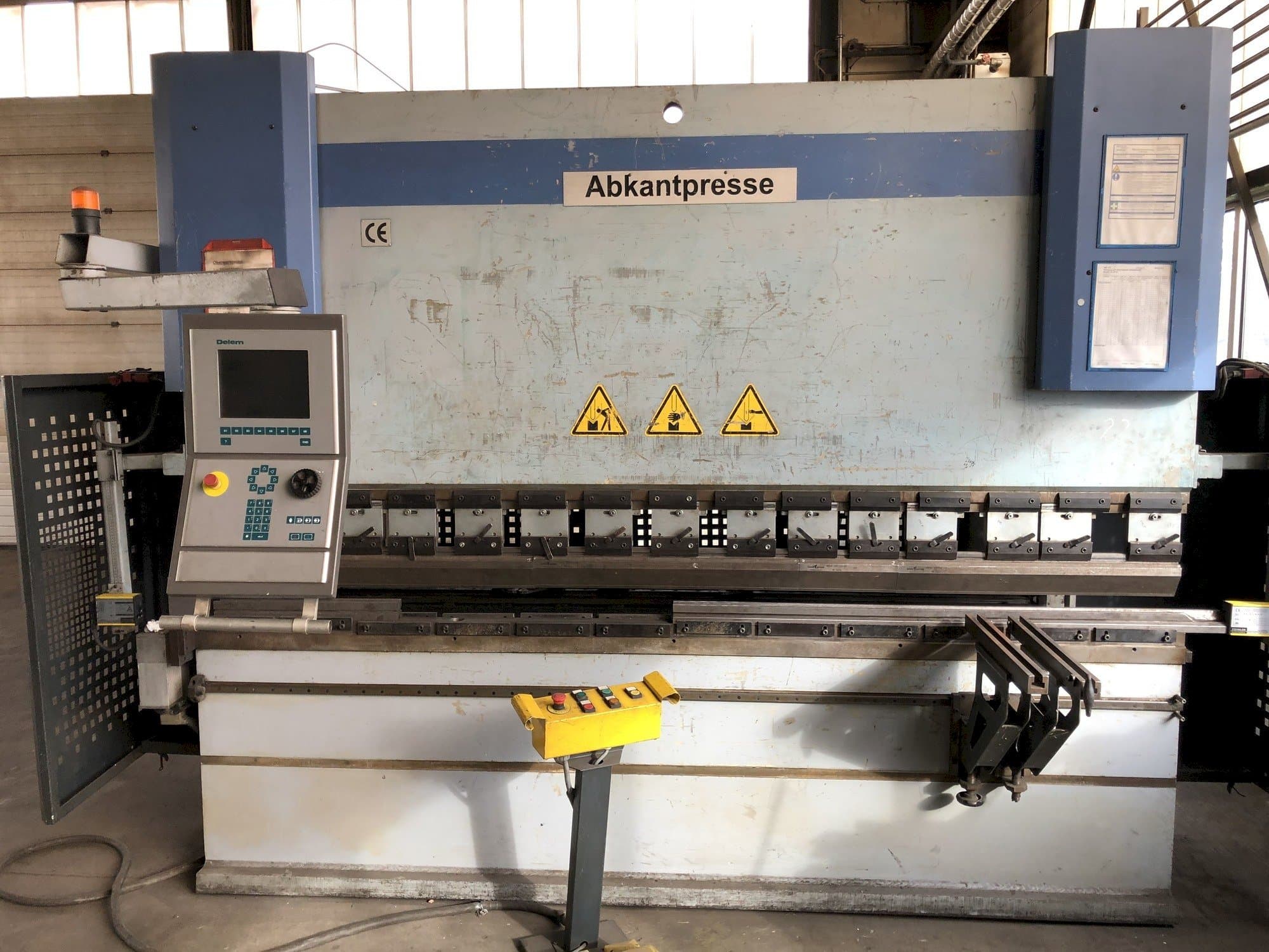Front view of Baykal APHS 3108x150  machine