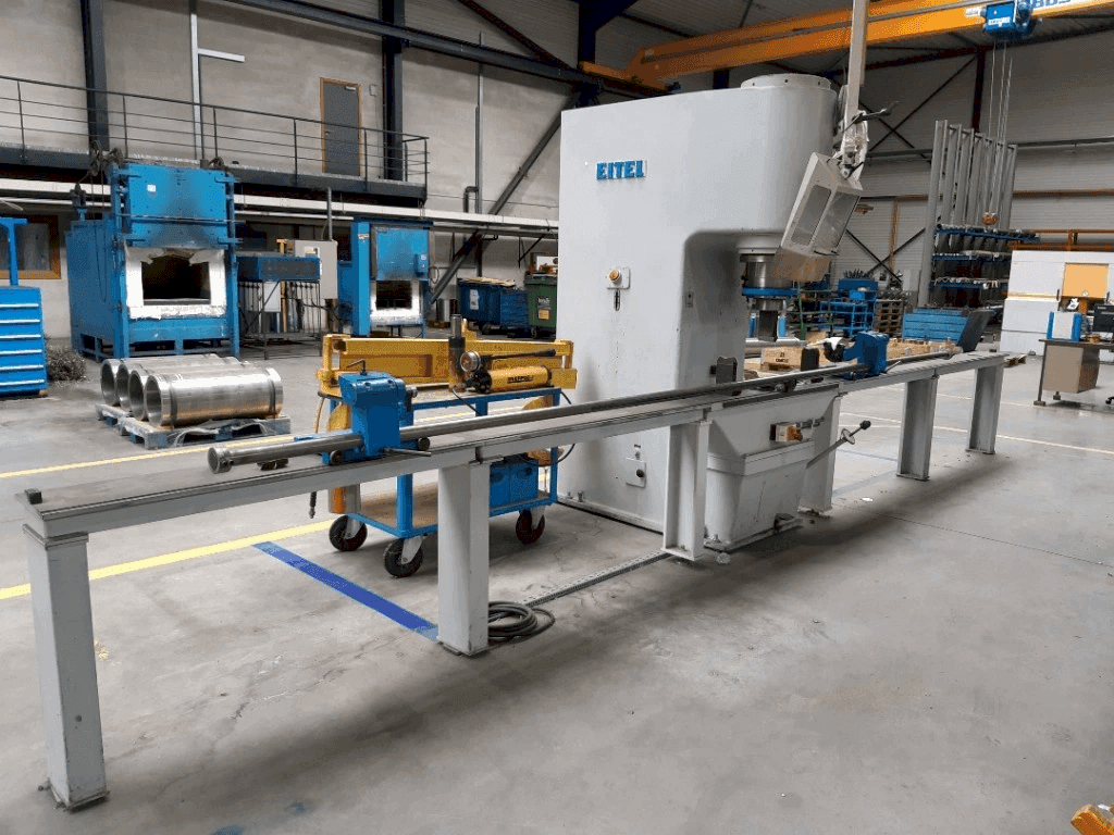 Front view of EITEL-PRESS RP 100  machine