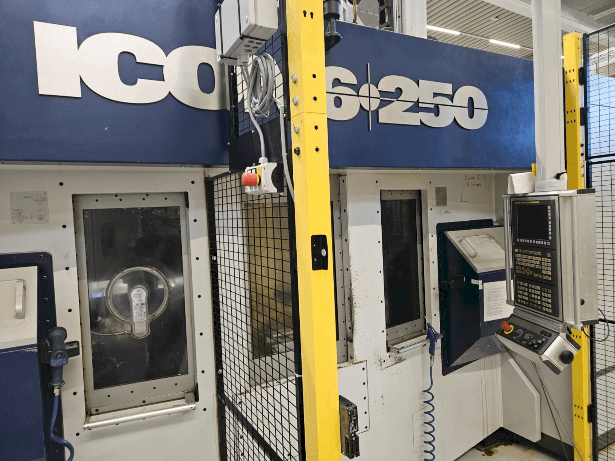 Front view of ICON 6-250  machine